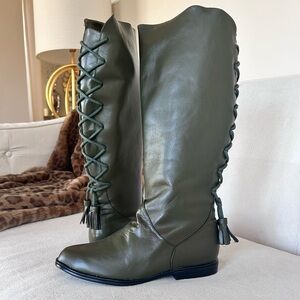 Elegant Leather Olive Lace-Up Boots for Women